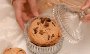 Muffinka czekoladowa: Waga, kalorie i jak ją "odchudzić"?