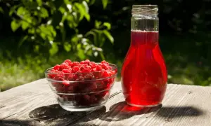 Syrop malinowy: przepis, który zawsze wychodzi! Smak lata