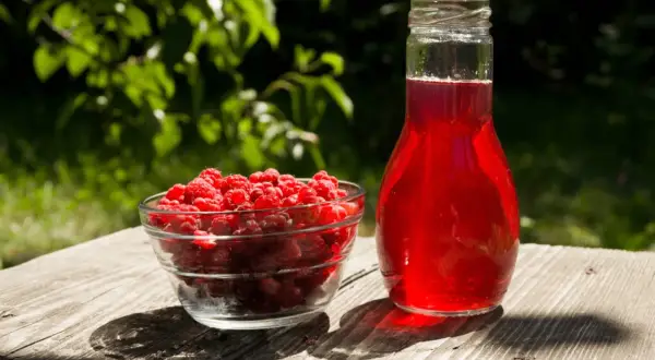 Syrop malinowy: przepis, który zawsze wychodzi! Smak lata